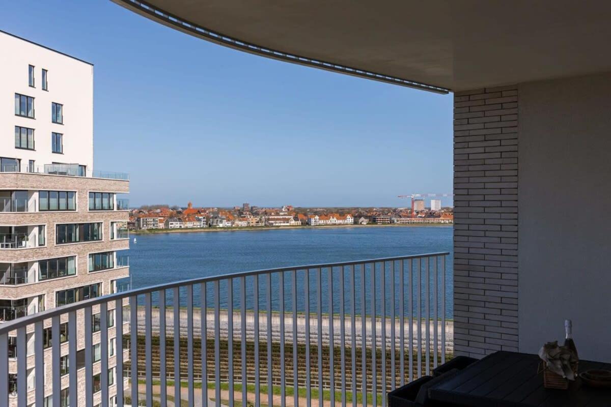 Huswell - Bright Apartment With Seaview ブレーデネ エクステリア 写真