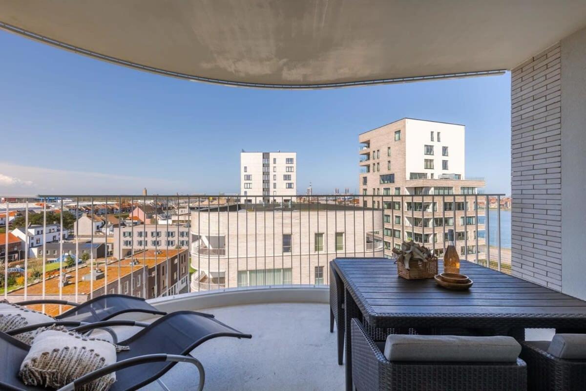 Huswell - Bright Apartment With Seaview ブレーデネ エクステリア 写真